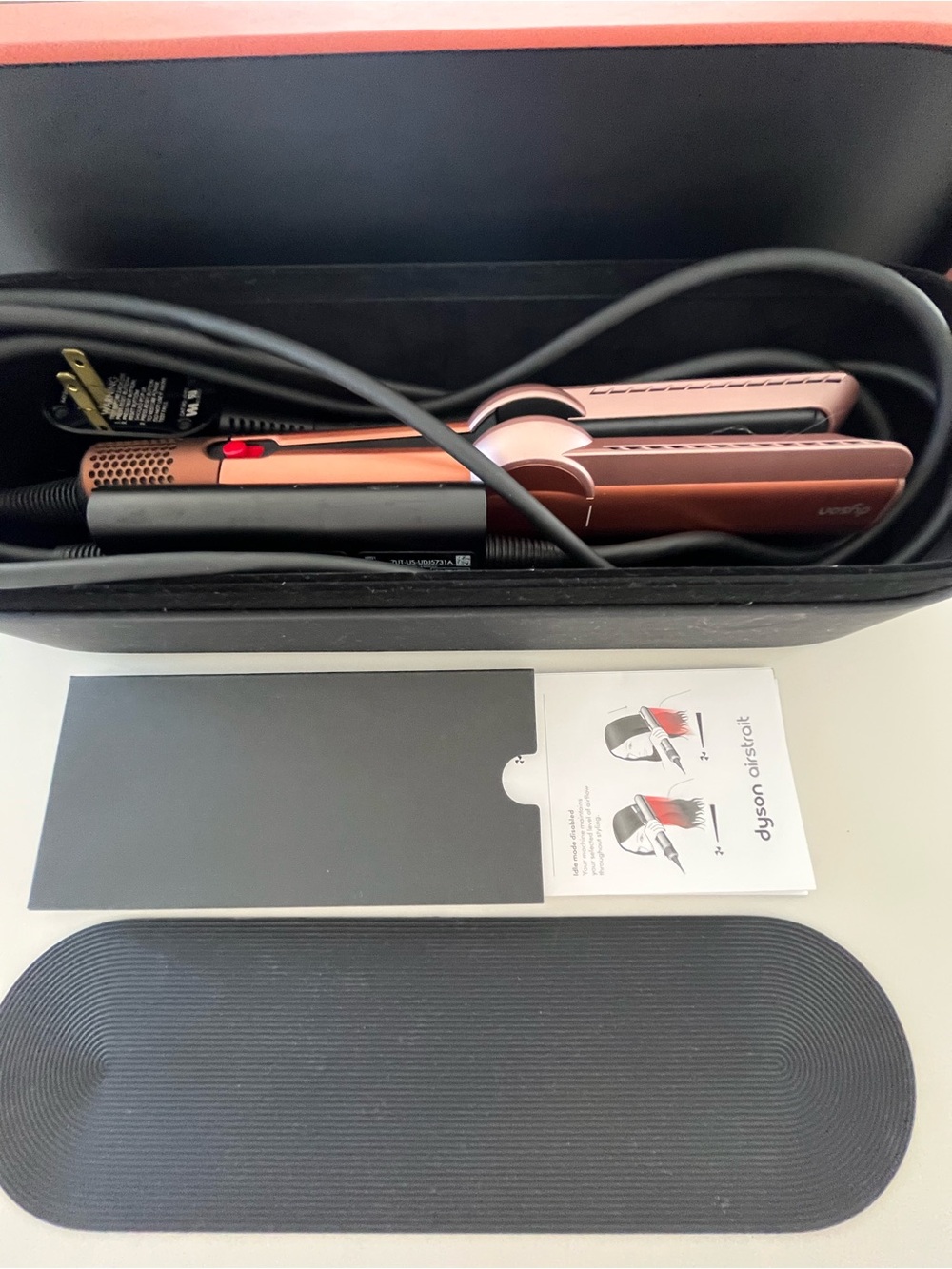 Dyson Limited Edition Airstrait™ Wet-to-Dry Straightener in Amber Silk Like New - Picture 7 of 10